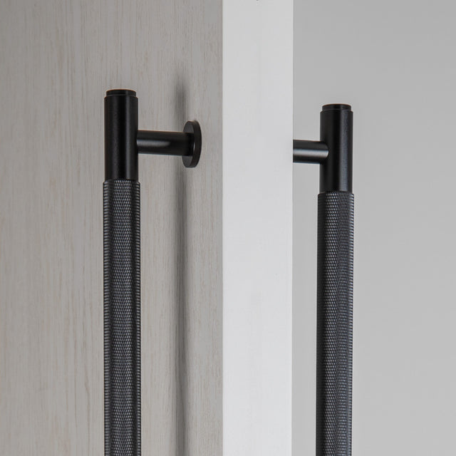 Cross Knurl Double Handle - Buster + Punch