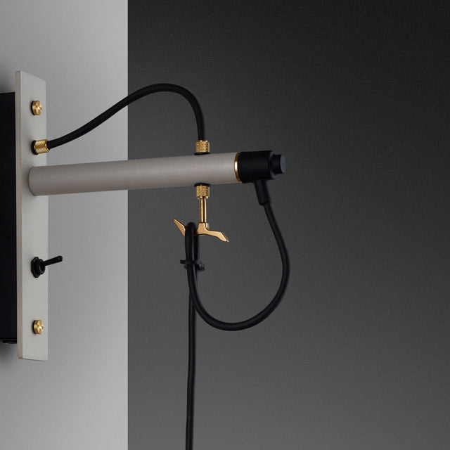 Wandleuchte Hooked Wall Lamp Wall Stone Nude Nude Buster + Punch