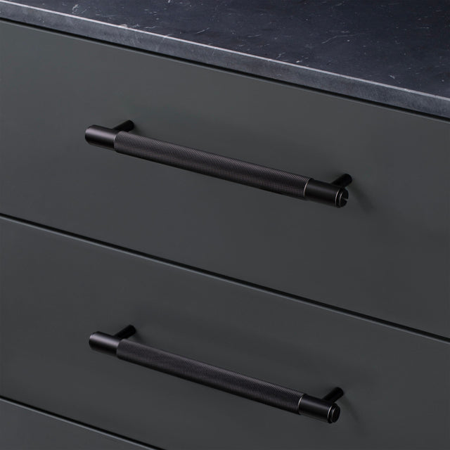 Poignée de meuble en croix - Buster + Punch