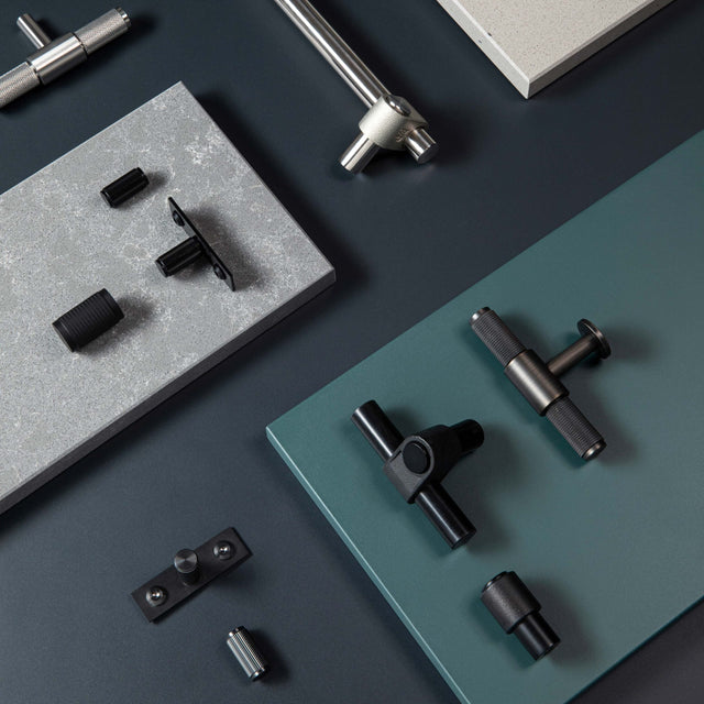 Mâner T-Bar Buster + Punch