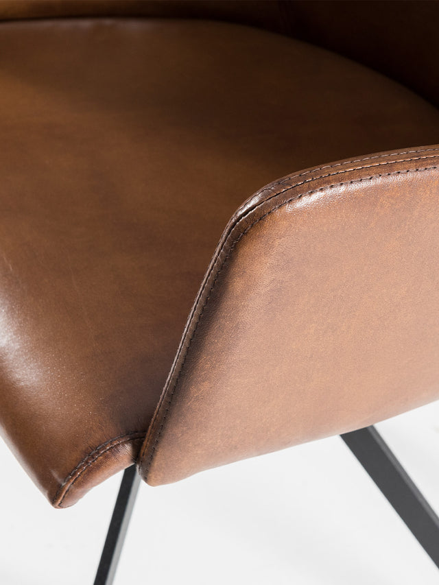 Sedia girevole Steve con gambe in metallo 53 L x 57 P x 77 H