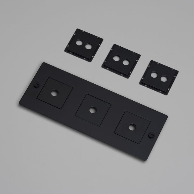 Diramazione a parete 3G con inserti Buster + Punch