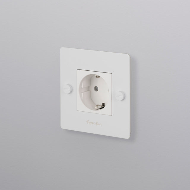 Presa Schuko 1G tipo F Buster + Punch