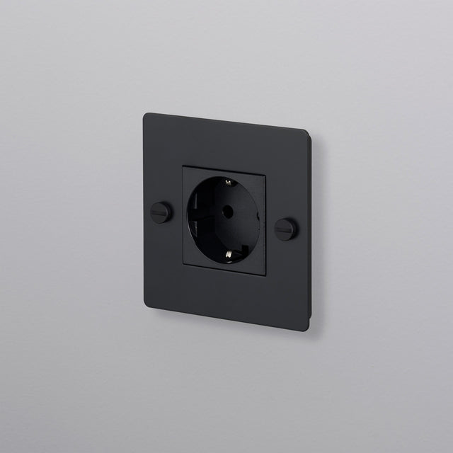 Presa Schuko 1G tipo F Buster + Punch