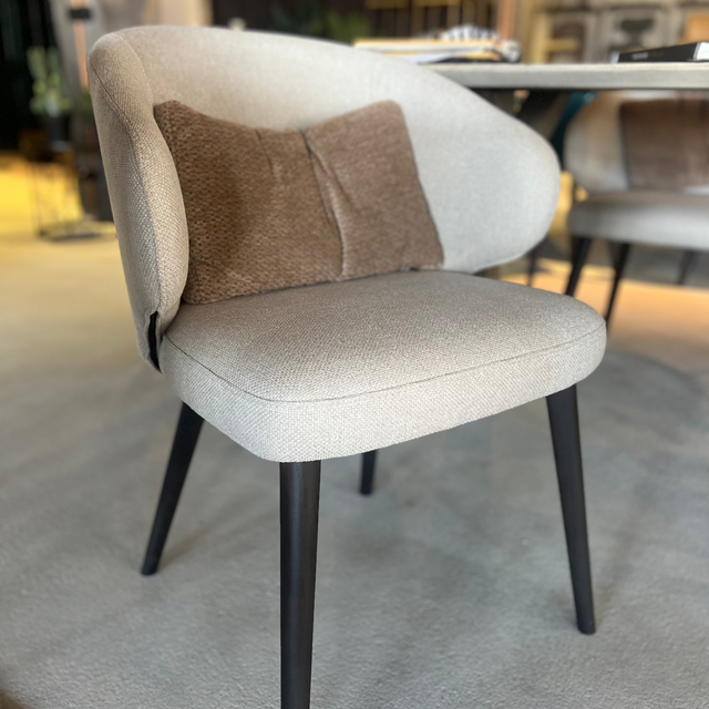 Caprice chair