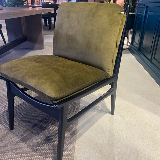 Madison Armless Chair 53 W x 68 D x 85 H