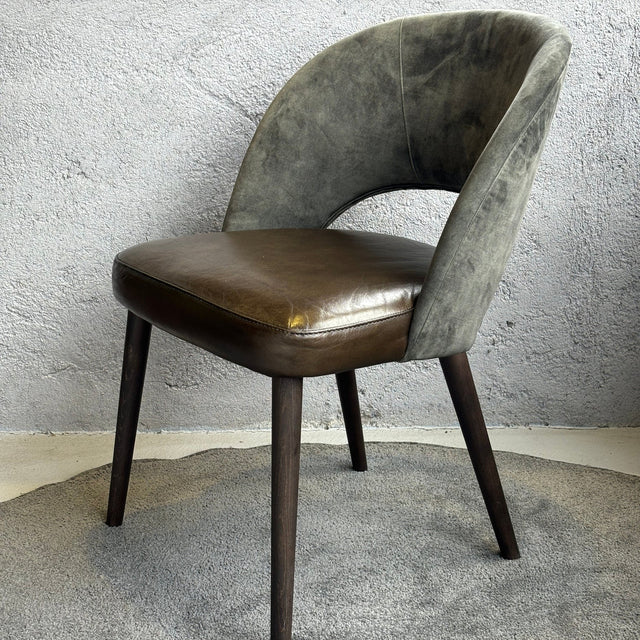 Sedia da pranzo Dex con gambe in legno 55 L x 60 P x 82 H