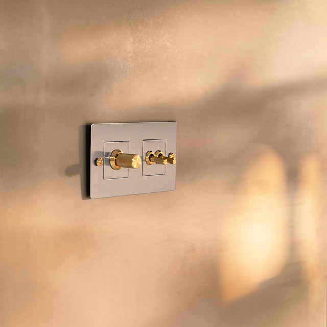 Kit detalii Toggle – Linear | Buster + Punch