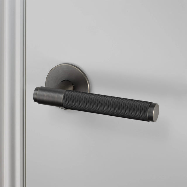 Poignée de porte à ressort - Cross Knurl | Buster + Punch