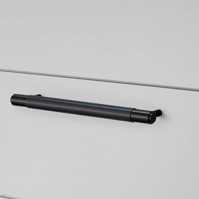 Maniglia per mobili con zigrinatura trasversale - Buster + Punch
