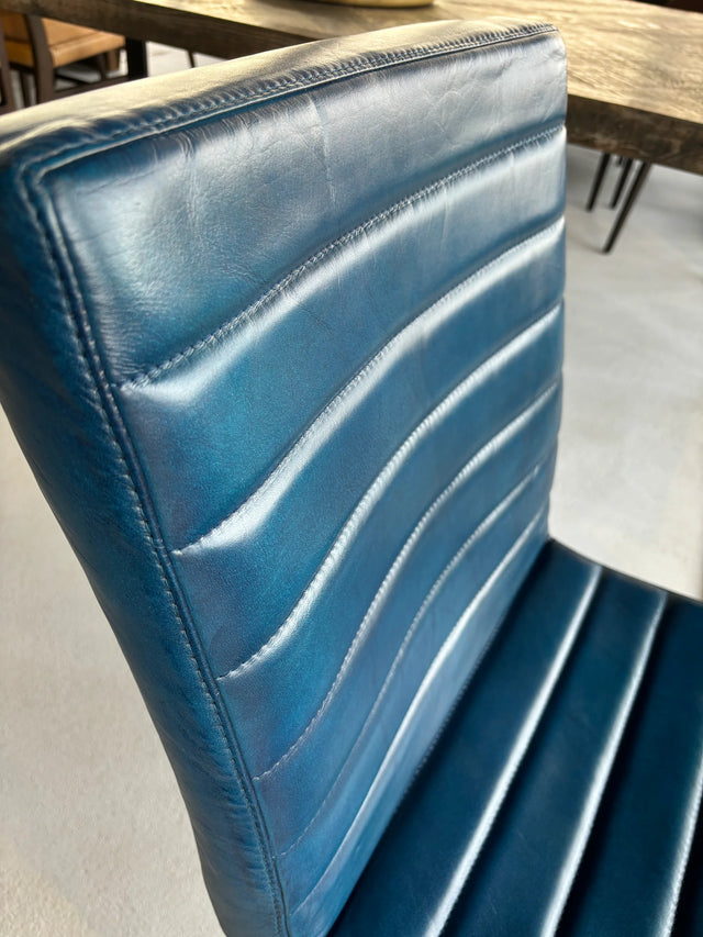 Sabina Easy chair 47 W x 63 D x 87 H