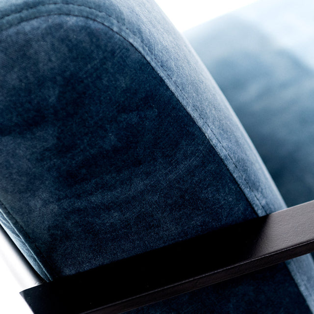 Poltrona Ronson 69 L x 86 P x 65 H