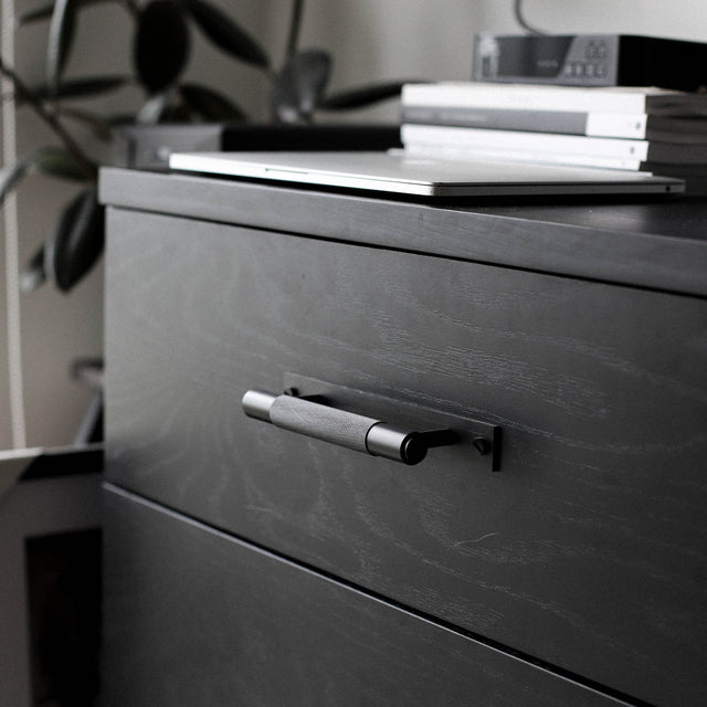 Furniture Cross-Knurl Plate Buster + Punch